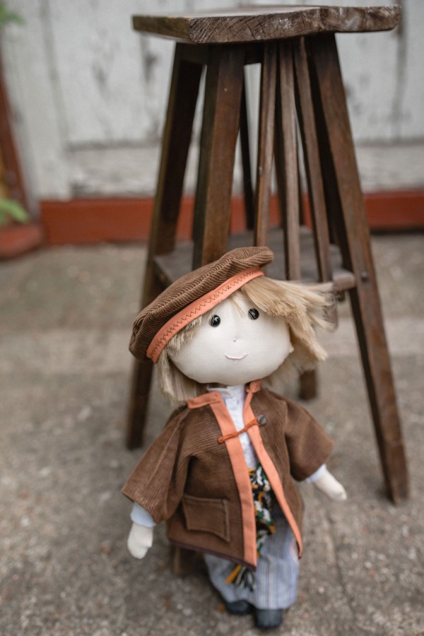 ADOMAS VASARIS – tekstilinė lėlė. Aukštaitijos etnografinis regionas