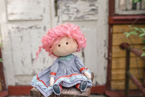 GABIJA – XX a. vidurio miestelio mergaitė, vasarinis apdaras.