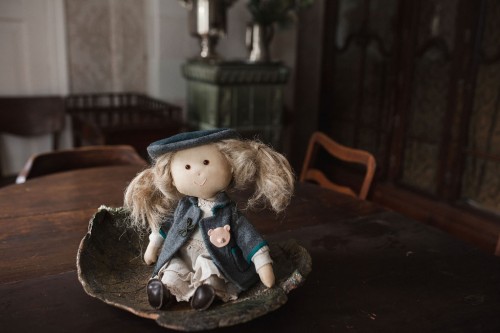 GILĖ – XX a. pradžios miestelio mergaitė