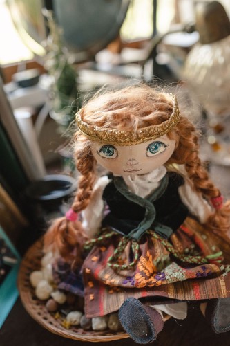 LIEPA – tekstilinė lėlė. Suvalkijos etnografinis regionas