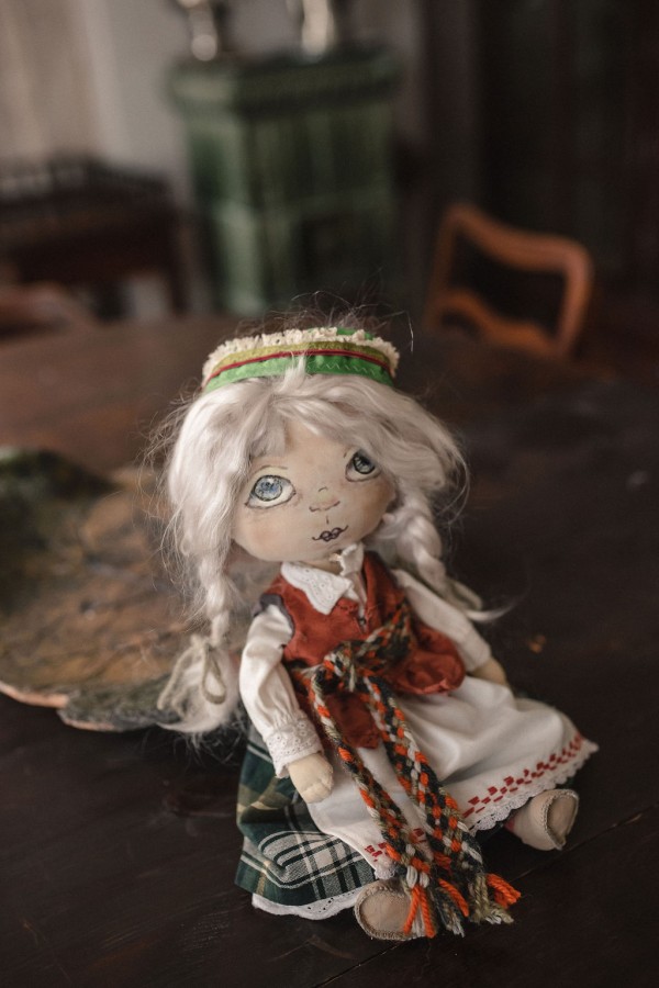 RŪTA – tekstilinė lėlė. Aukštaitijos etnografinis regionas